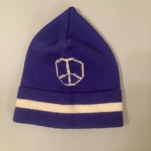 Moriarty wool “Peace” beanie (OS)